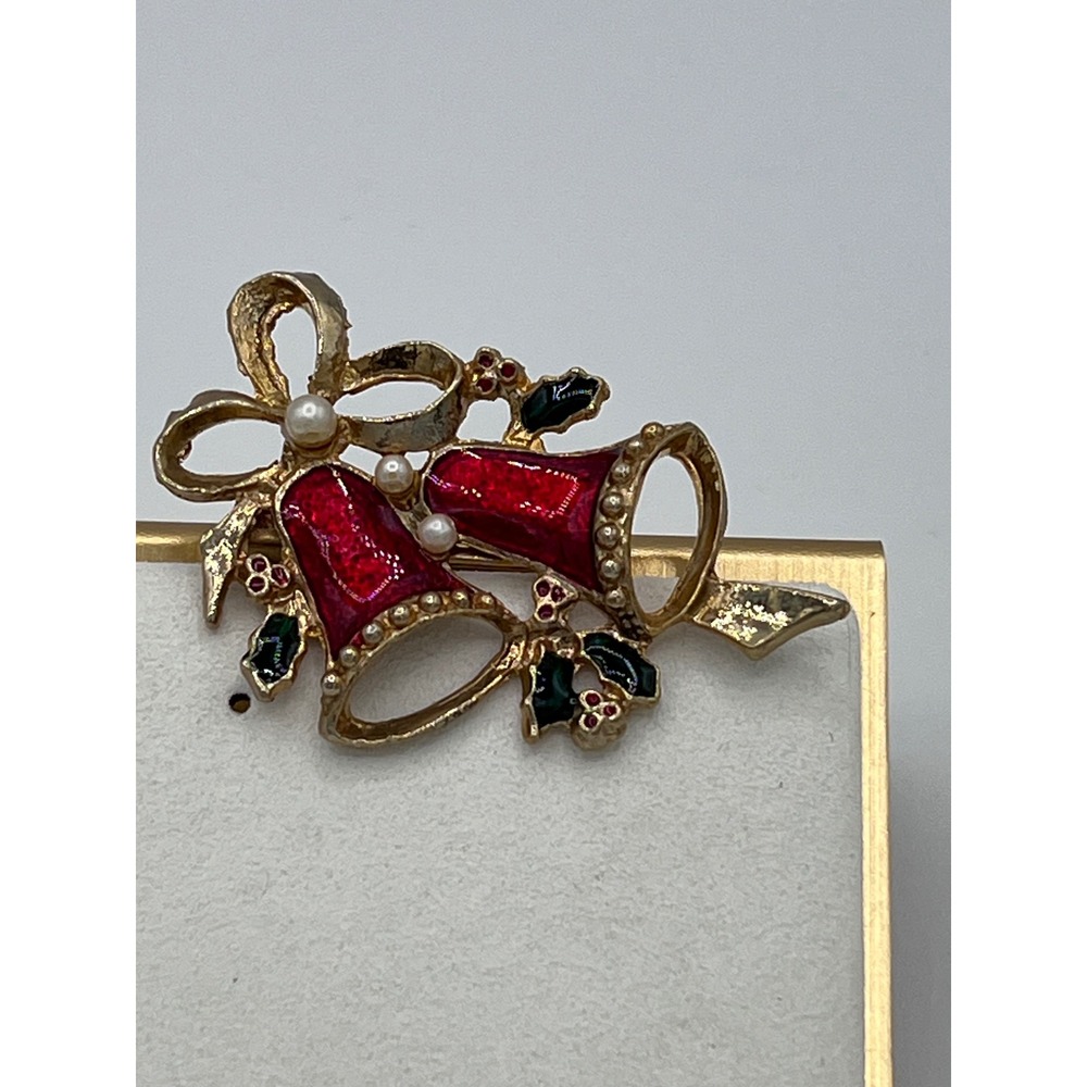 Vintage Christmas Bell Brooch Pin Holiday Jewelry Red Enamel Gold Tone‎
